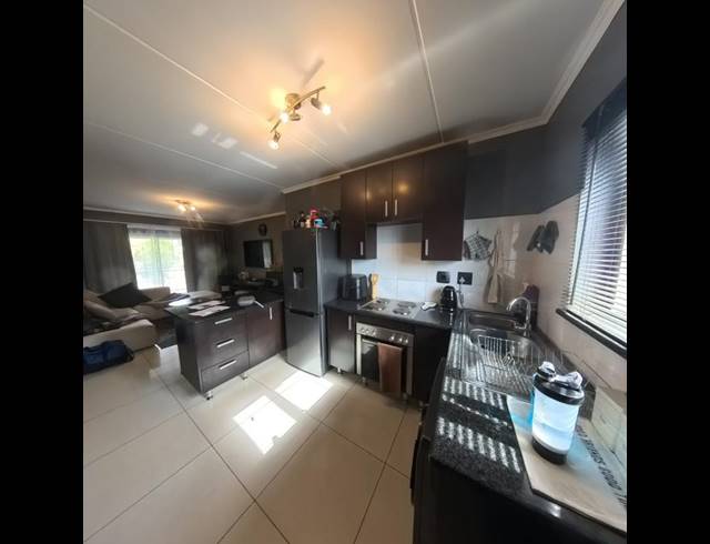 2 BEDROOM APARTMENT FOR SALE IN NOORDWYK